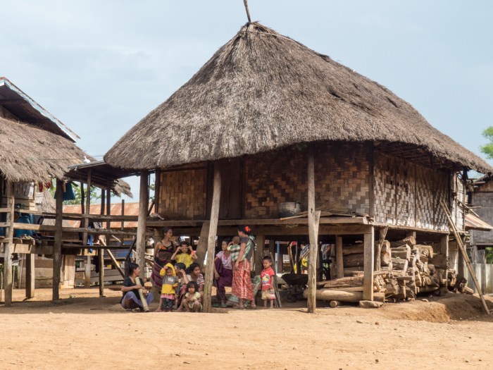 Typical Katu hut in Ban Kandon